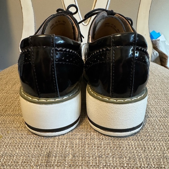 Dadawen lace-up Oxfords Size 40/US 9 - Picture 5 of 8